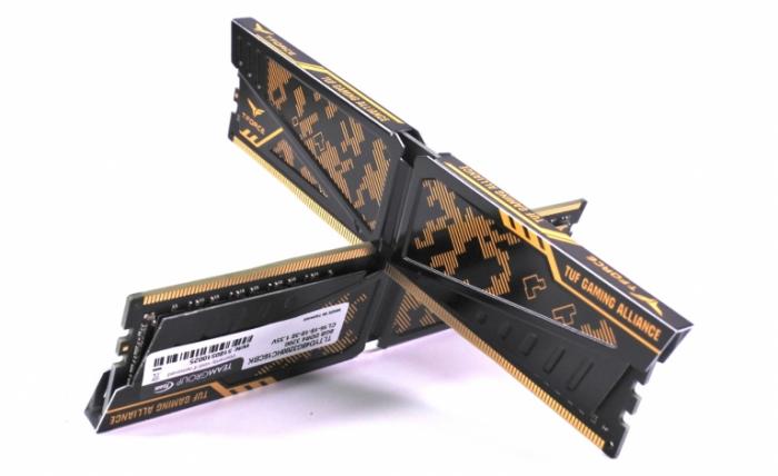 十銓 VULCAN 16Gx2 DDR4 2400 黑黃散熱片